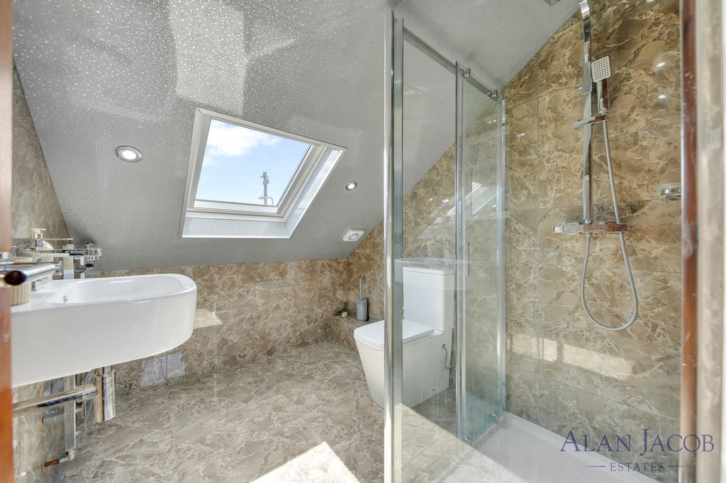 Additional image 11 of 5 bed bungalow for saleJerningham Avenue, Clayhall IG5