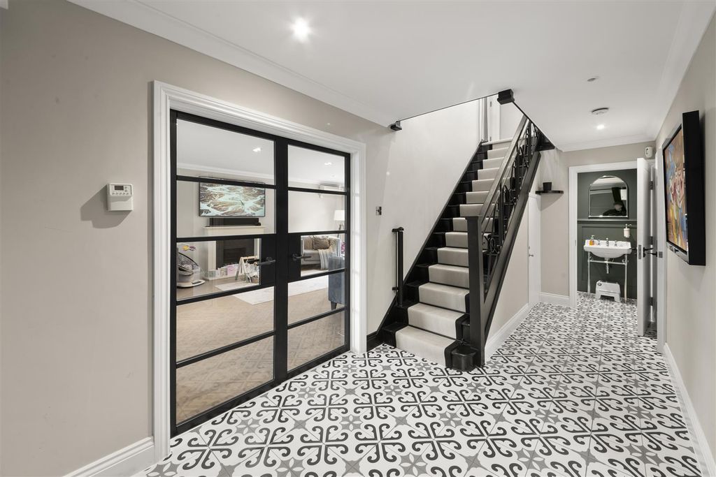 Additional image 16 of 4 bed detached house for salePotters Cross, Iver SL0