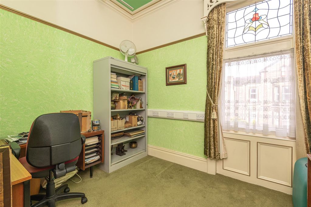 Additional image 27 of 6 bed semi-detached house for salePark Drive, Huddersfield HD1