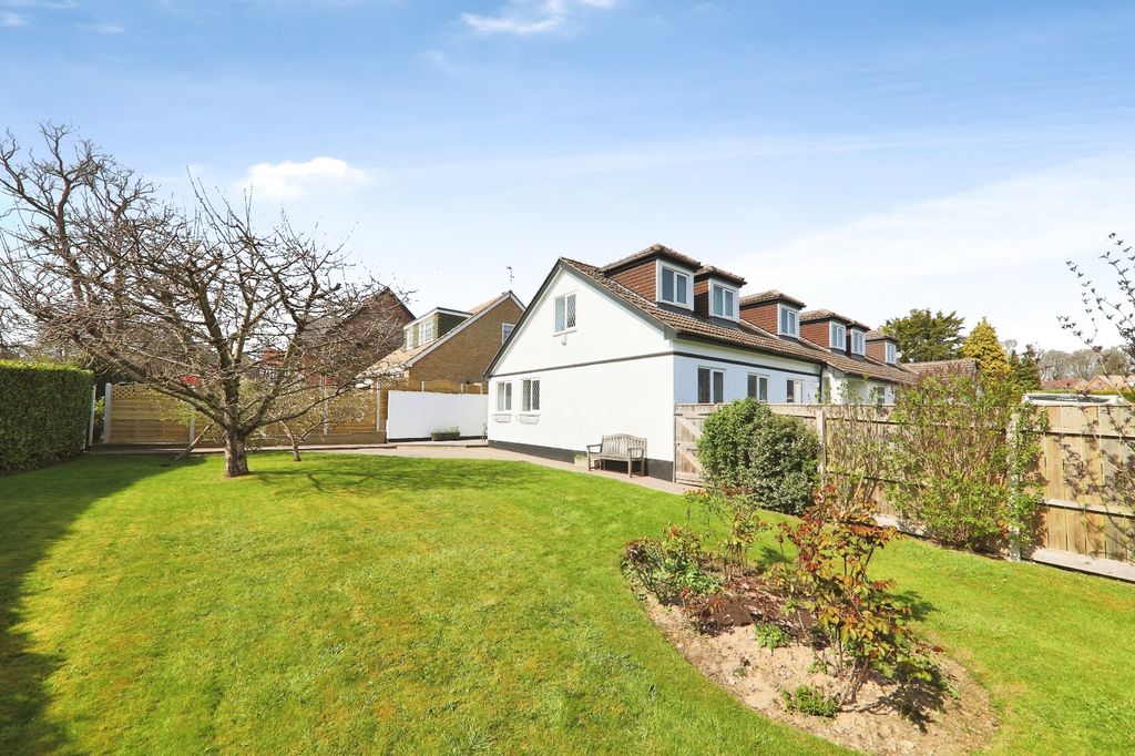 6 bed detached house for saleCottage Drive, Kirk Ella, Hull HU10