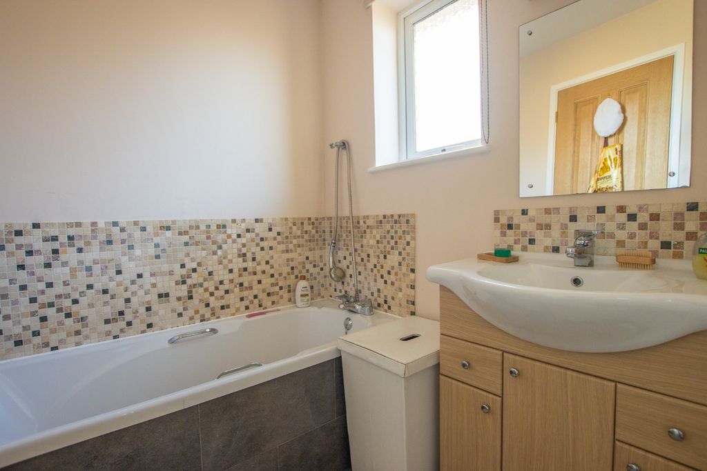 Additional image 23 of 4 bed detached house for saleThe Boltons, South Wootton PE30