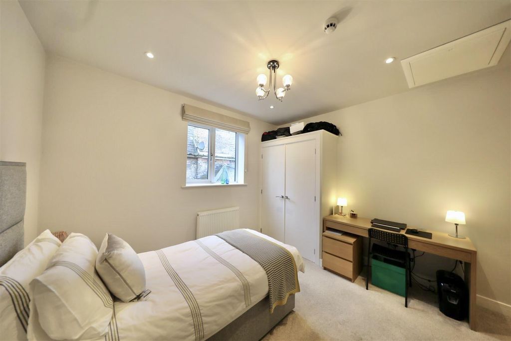 Additional image 10 of 2 bed flat for salePearson Park, Kingston Upon Hull HU5