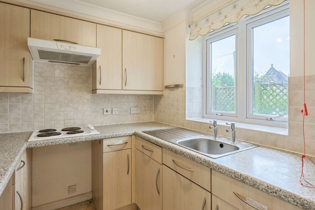 Additional image 5 of 1 bed flat for saleWestern Road, Ivybridge PL21