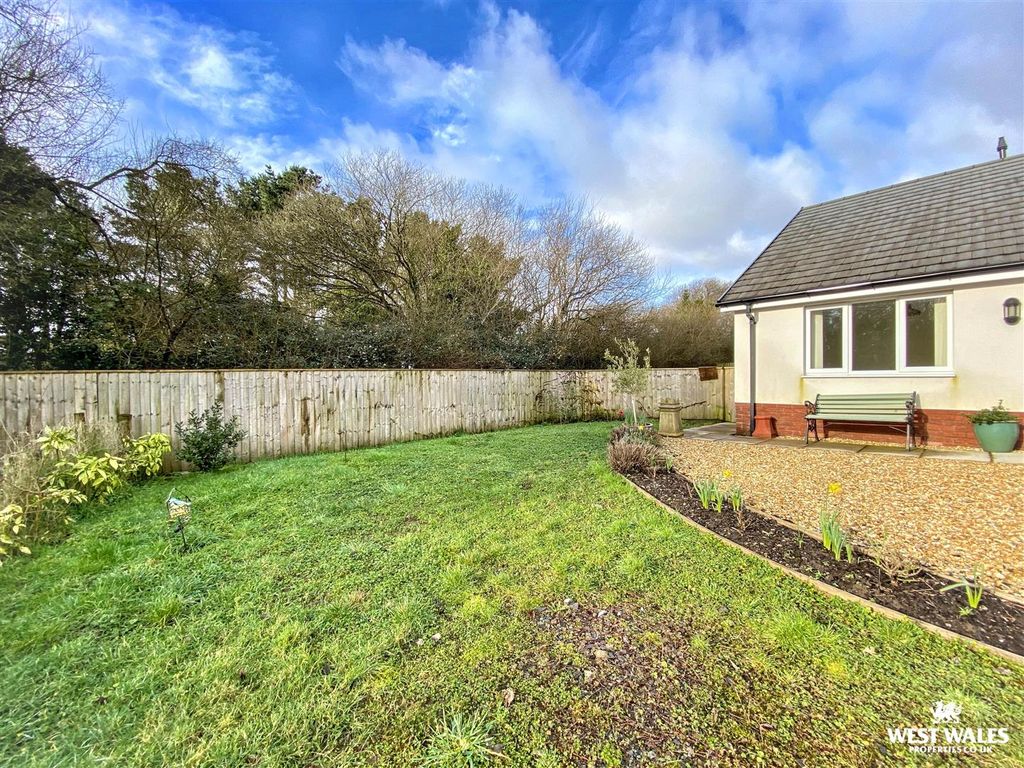 Additional image 22 of 3 bed detached bungalow for saleLlys Y Felin, Kidwelly SA17