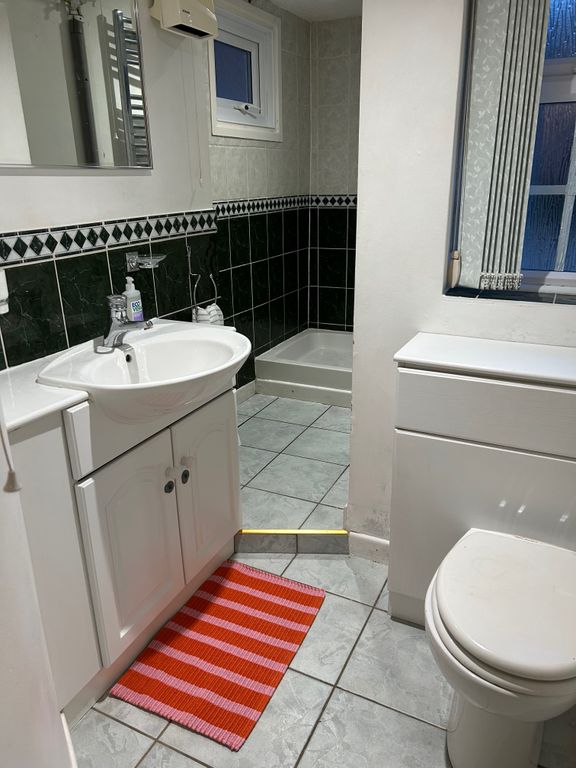 Additional image 8 of 1 bed flat for saleThe Laurels, Hungerford RG17