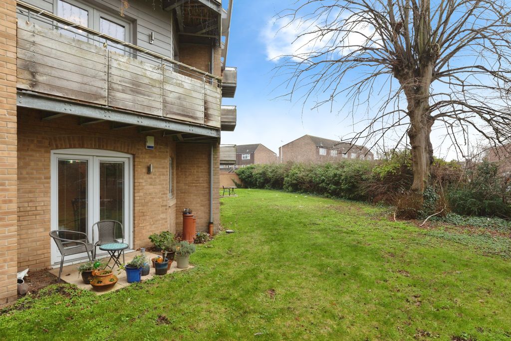 Additional image 19 of 2 bed flat for saleNew Mossford Way, Ilford IG6