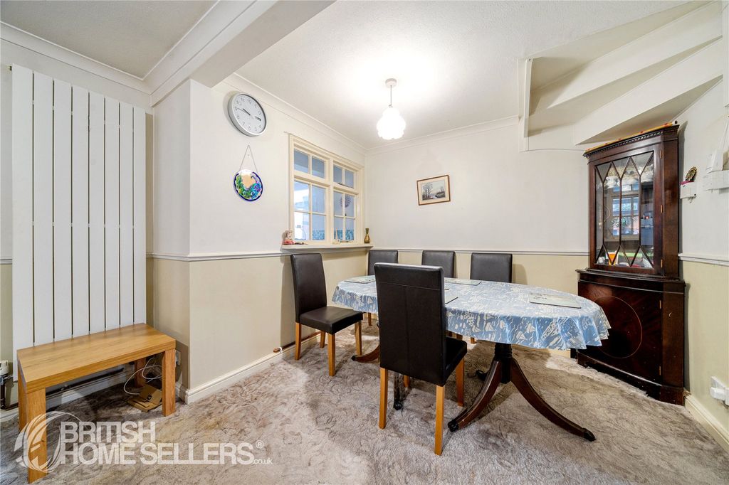 Additional image 7 of 5 bed terraced house for saleElm Grove, Kidlington, Oxfordshire OX5
