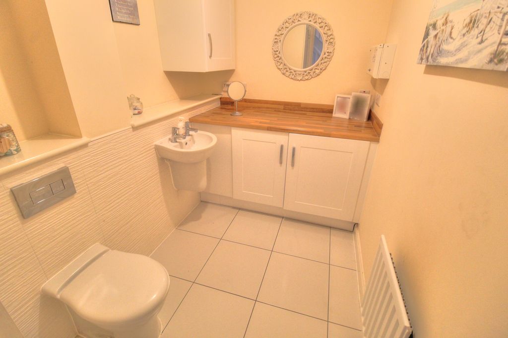 Additional image 11 of 5 bed detached house for saleVanneck Close, Kidderminster DY11