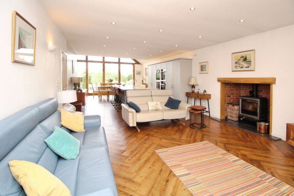 Additional image 12 of 3 bed bungalow for saleSandy Lane, Nr. Franche, Kidderminster DY11