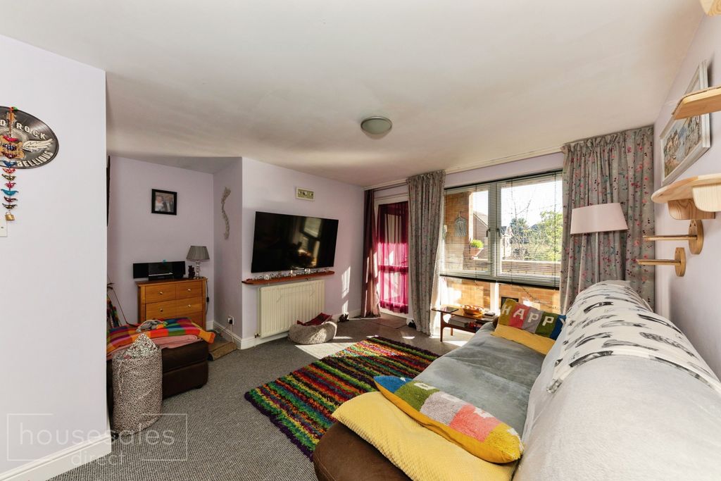 Additional image 7 of 1 bed flat for saleManor Court Manor Avenue, Grimsby DN32