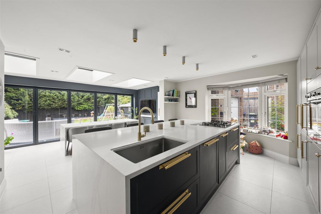 Additional image 19 of 4 bed detached house for salePotters Cross, Iver SL0