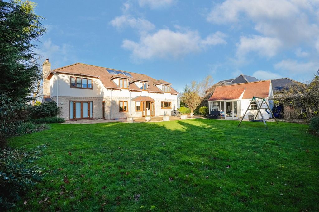 Additional image 19 of 5 bed detached house for saleLongstaff Way, Hartford, Huntingdon PE29