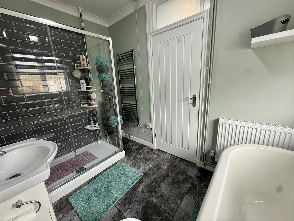 Additional image 20 of 4 bed detached bungalow for saleMorfa Maen, Kidwelly SA17