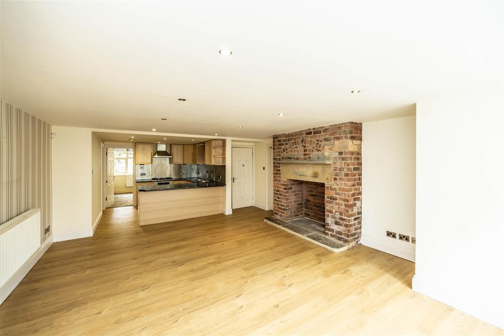 Additional image 2 of 2 bed flat for salePark Drive, Huddersfield HD1