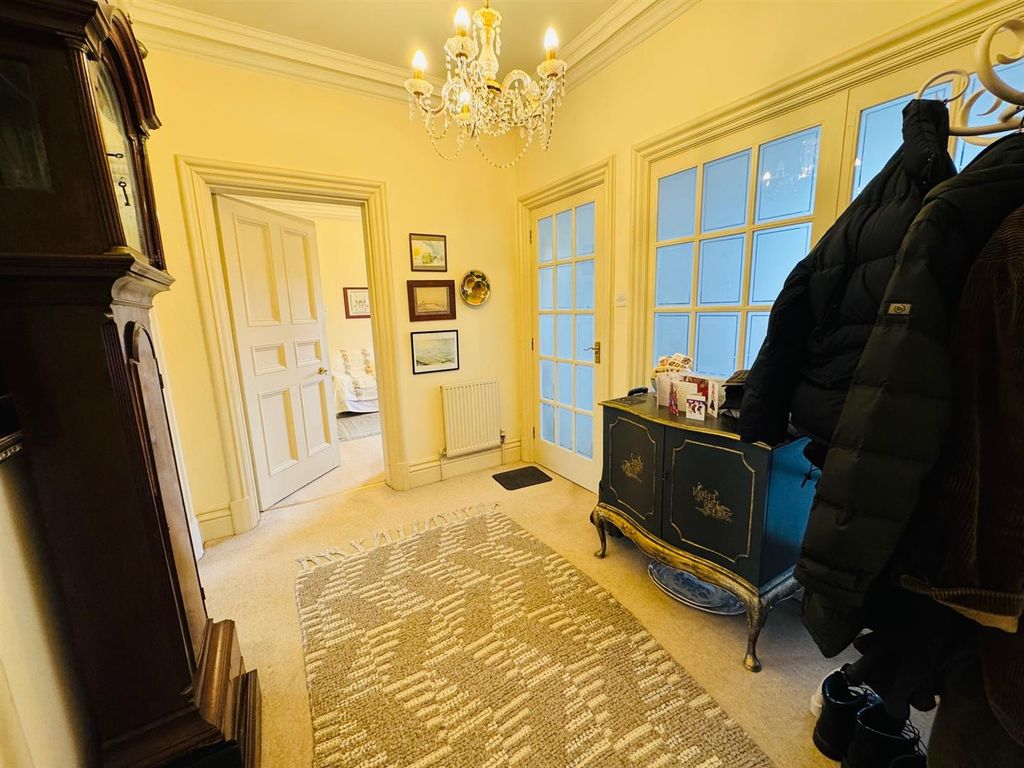 Additional image 8 of 2 bed flat for saleWesterfield Road, Ipswich IP4