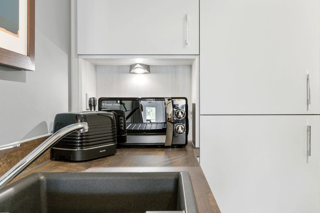 Additional image 12 of 1 bed flat for saleSummer Court, Burley In Wharfedale, Ilkley, West Yorkshire LS29