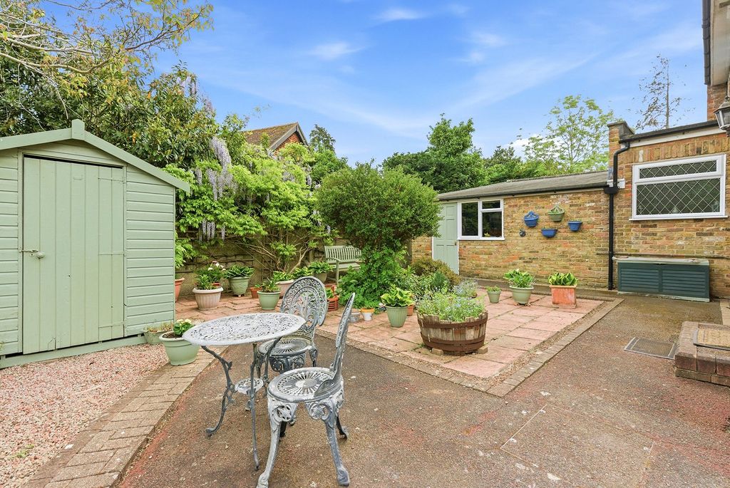 Additional image 23 of 5 bed detached house for saleNorwood Lane, Iver SL0