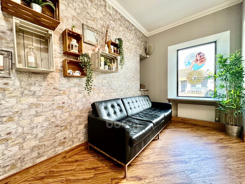 Additional image 16 of Leisure/hospitality for saleNo.19 Hair Salon, Bridge Street, Kilbirnie KA25