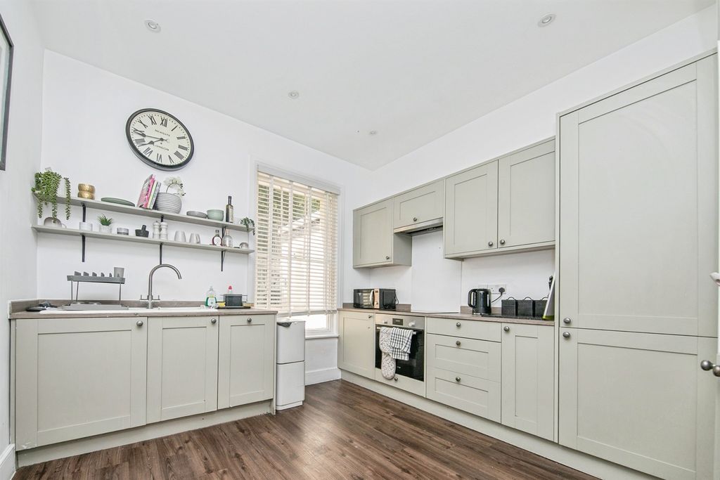 3 bed flat for saleMuseum Street, Ipswich IP1