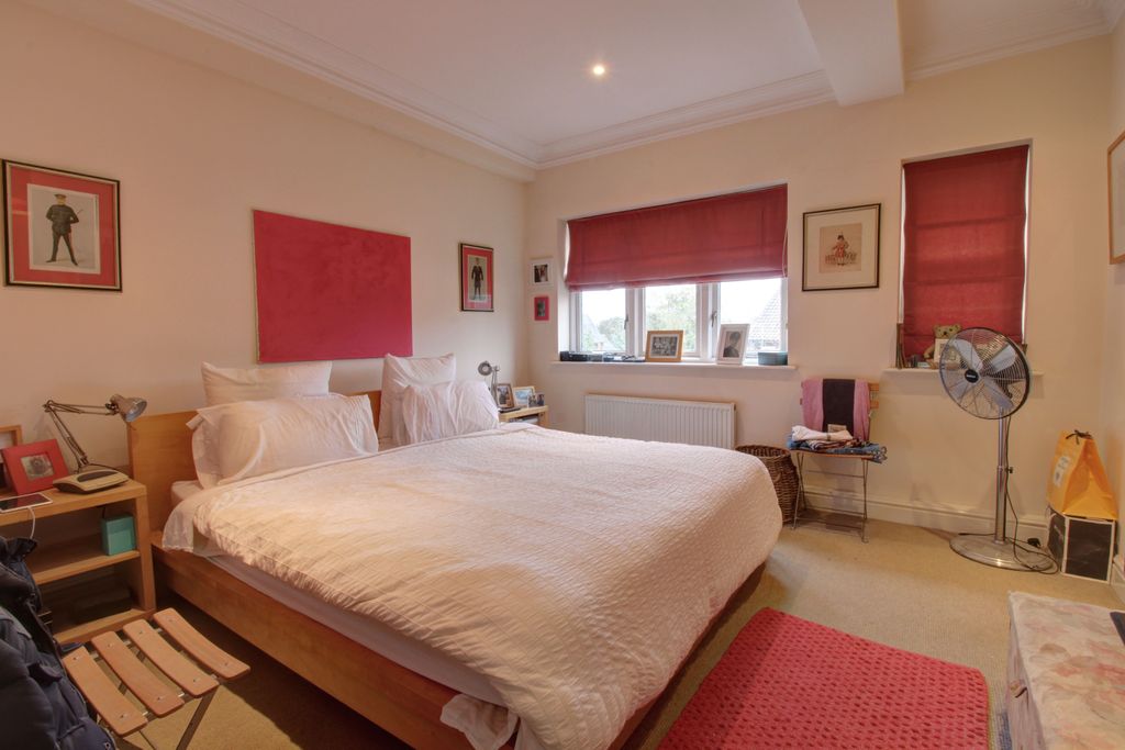 Additional image 8 of 3 bed flat for saleDevereaux Court, Ipswich IP4