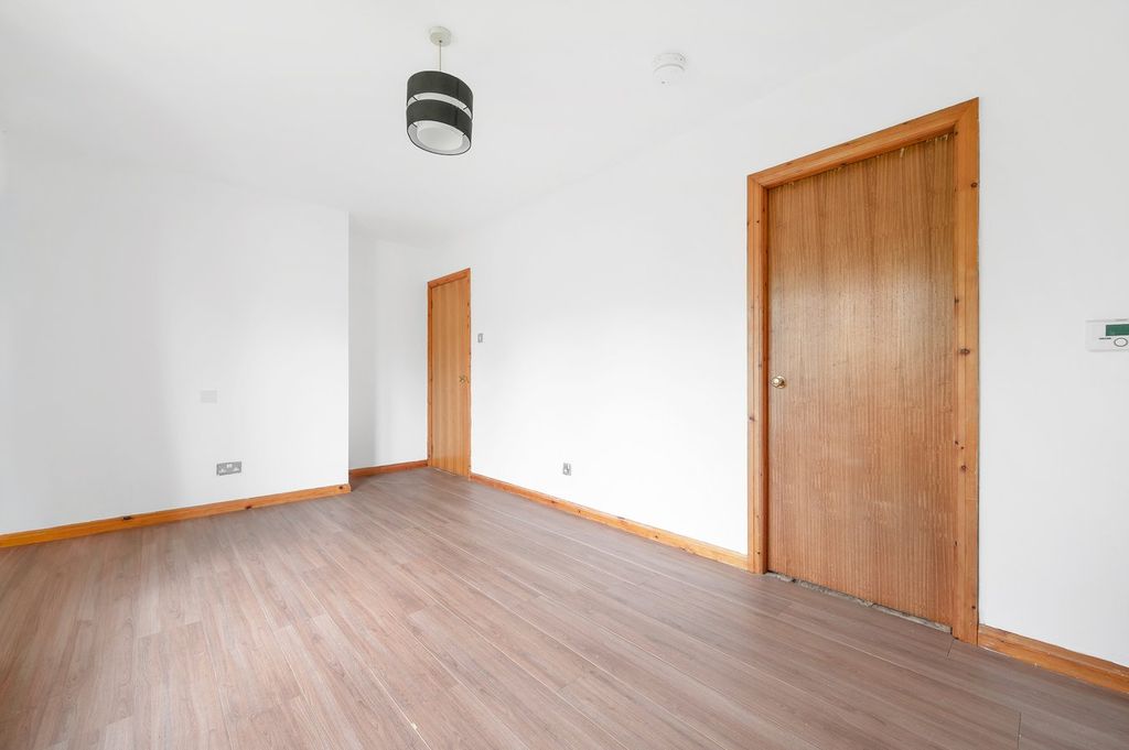 Additional image 4 of 1 bed flat for saleThe Maltings, Keith Place, Inverkeithing KY11