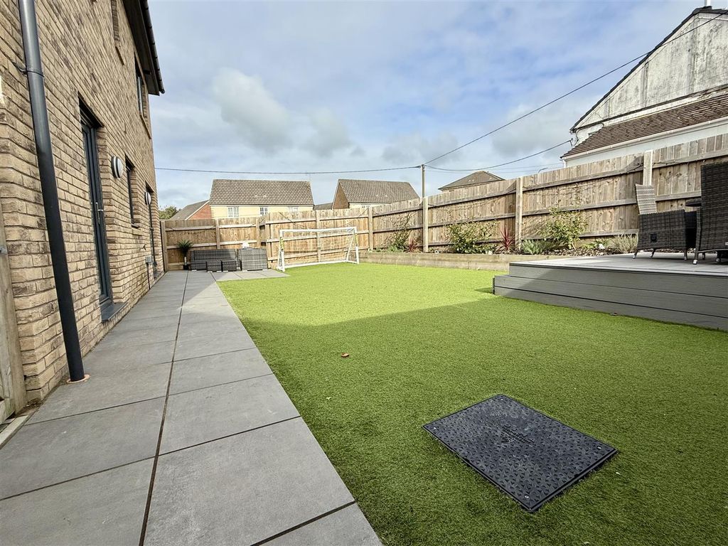 Additional image 38 of 4 bed detached house for saleGerddi Gwenllian, Mynyddygarreg, Kidwelly SA17
