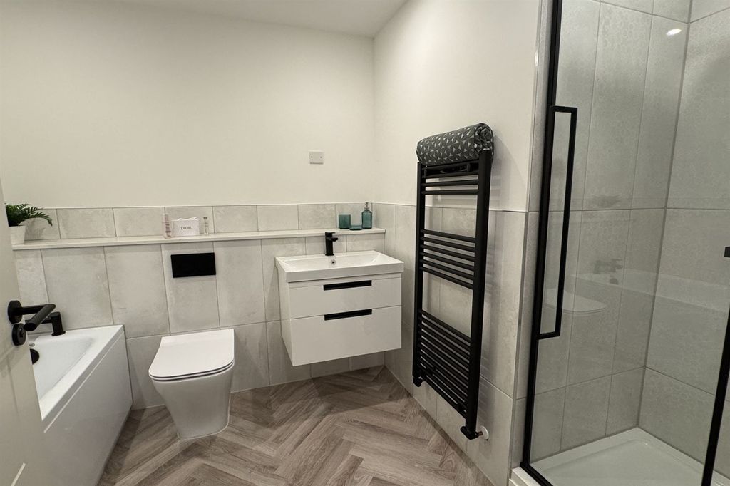 Additional image 8 of 4 bed property for saleChurch Mead, Greater Manchester SK14