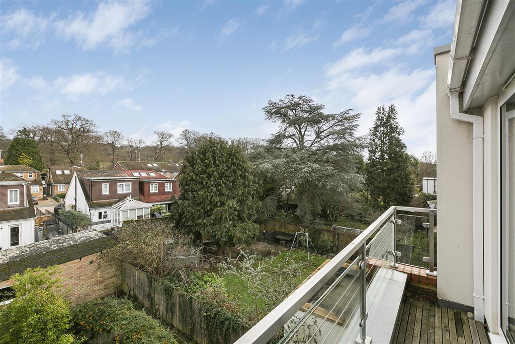 Additional image 19 of 4 bed town house for salePark Road, Kingston Upon Thames KT2