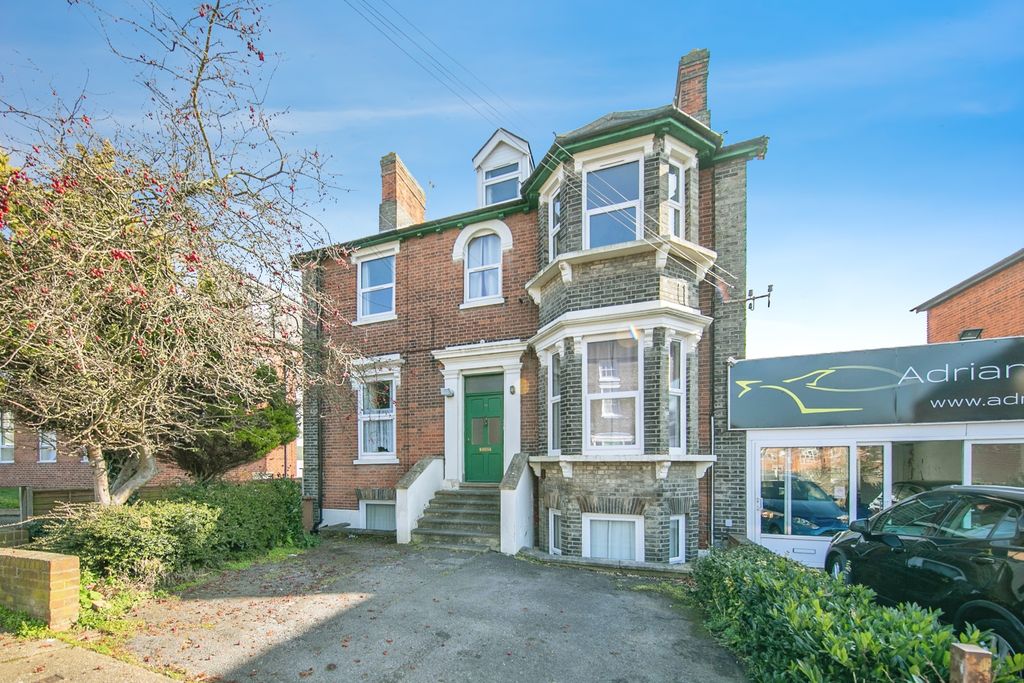 6 bed detached house for saleChristchurch Street, Ipswich, Suffolk IP4
