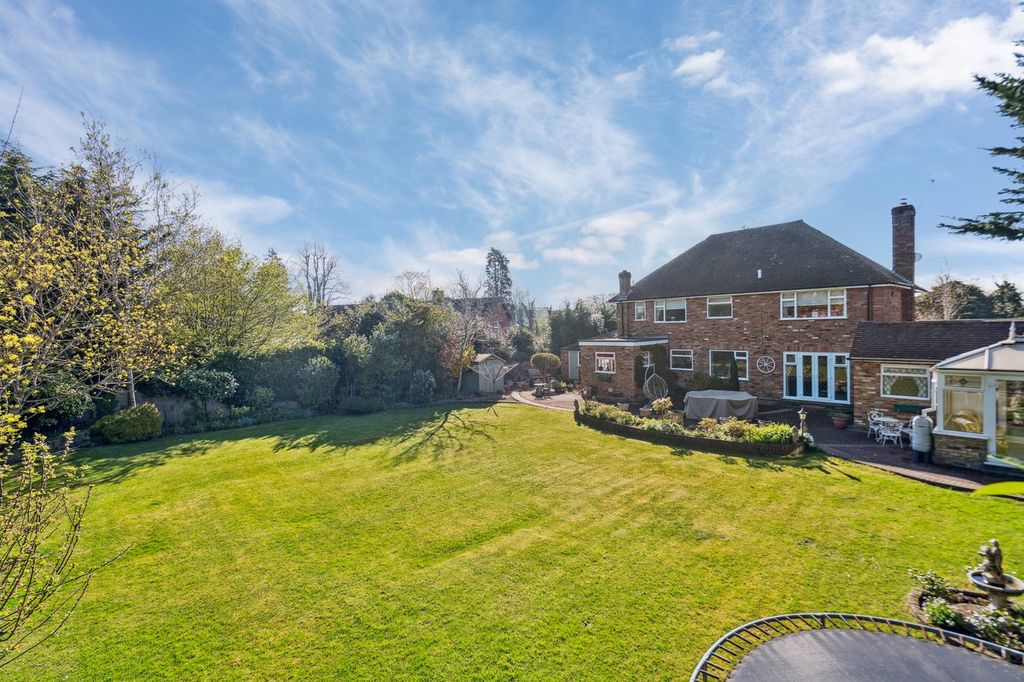 Additional image 3 of 5 bed detached house for saleNorwood Lane, Iver SL0