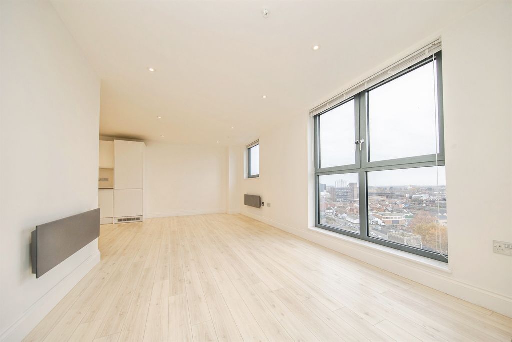 Additional image 4 of 2 bed flat for saleKey Street, Ipswich IP4