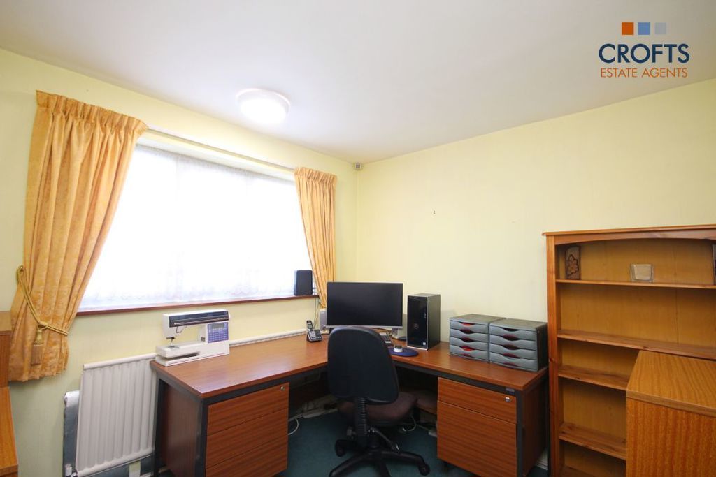 Additional image 8 of 3 bed detached bungalow for saleClyfton Crescent, Immingham DN40