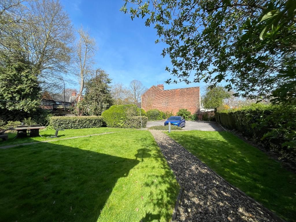 Additional image 12 of 2 bed flat for salePark Avenue, Hull HU5