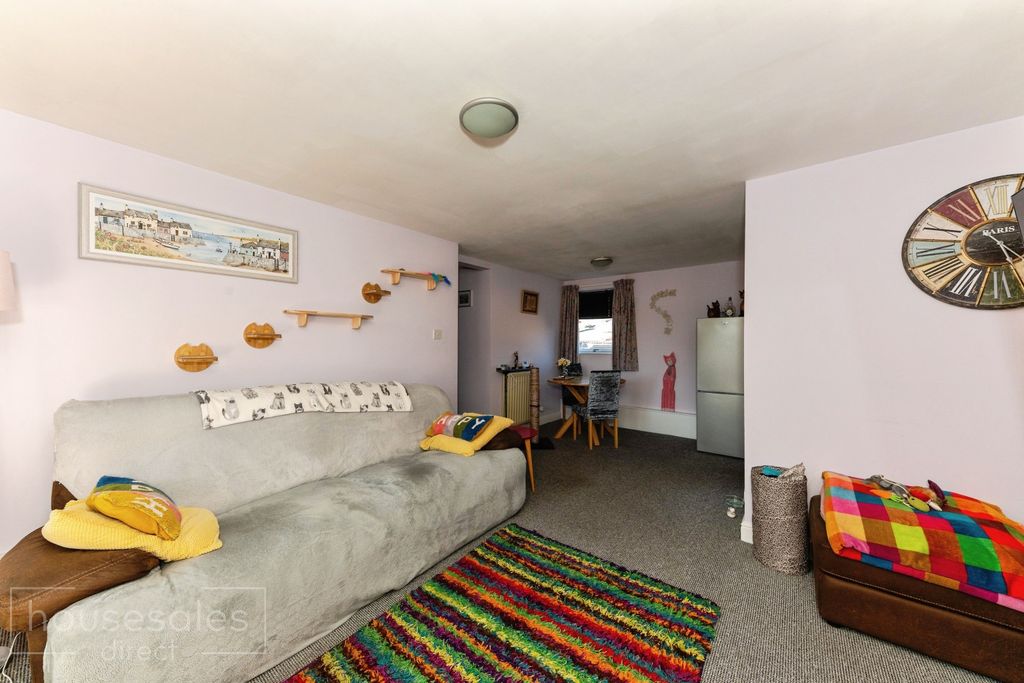 Additional image 8 of 1 bed flat for saleManor Court Manor Avenue, Grimsby DN32