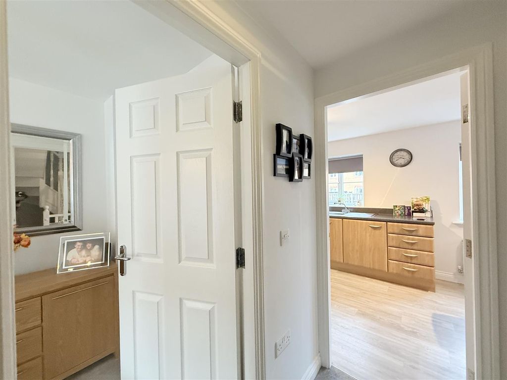 Additional image 6 of 3 bed town house for saleFerndale, Hyde SK14
