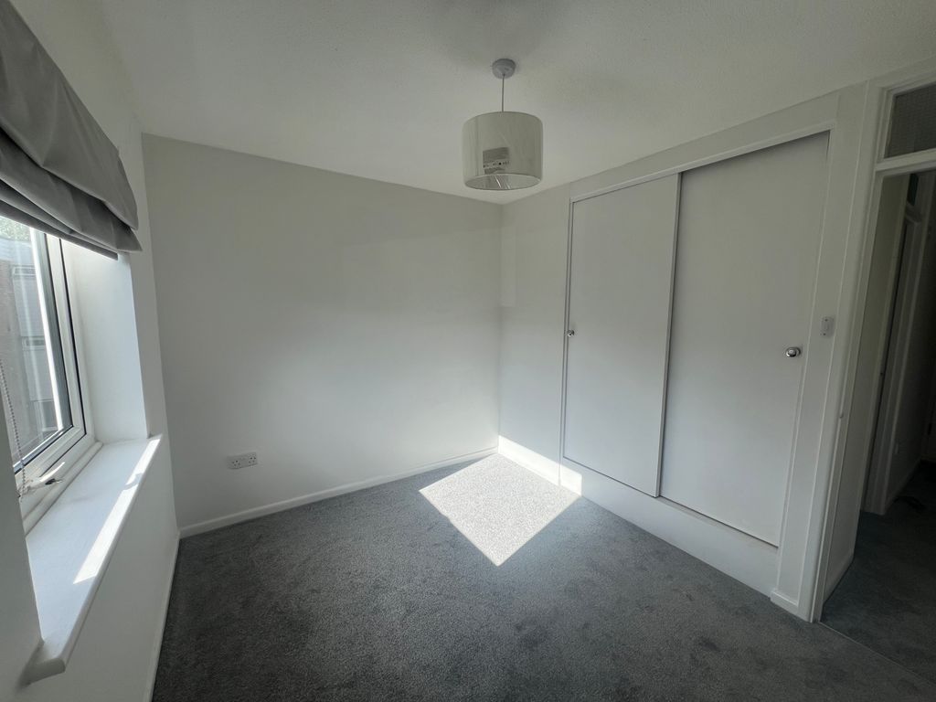 Additional image 6 of 1 bed flat for saleFirgrove Court, Hungerford RG17