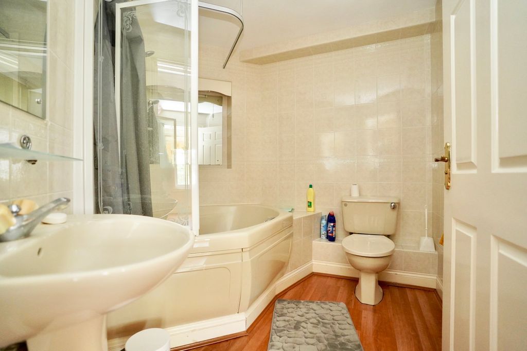 Additional image 8 of 2 bed flat for saleStukeley Park, Great Stukeley, Huntingdon PE28