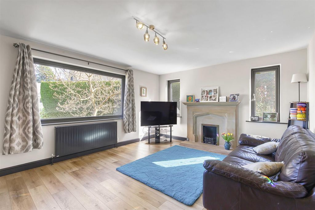 Additional image 4 of 5 bed property for saleOaklands, Westwood Drive, Ilkley LS29
