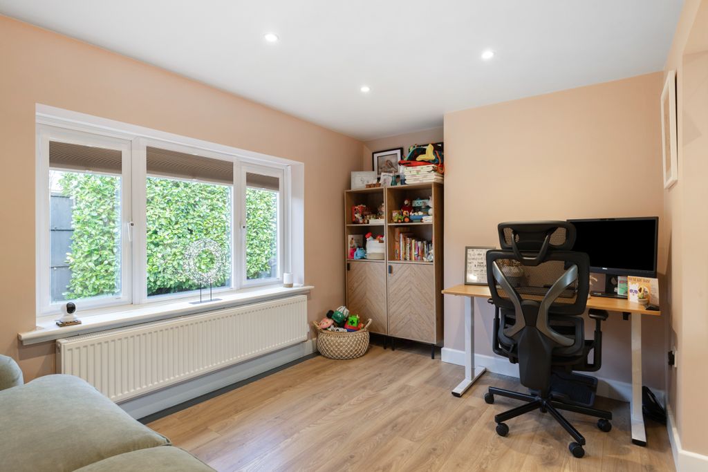 Additional image 14 of 3 bed semi-detached bungalow for salePriory Avenue, Hungerford RG17