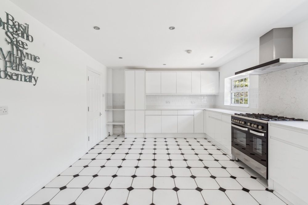Additional image 43 of 8 bed detached house for saleSlough Road, Iver SL0