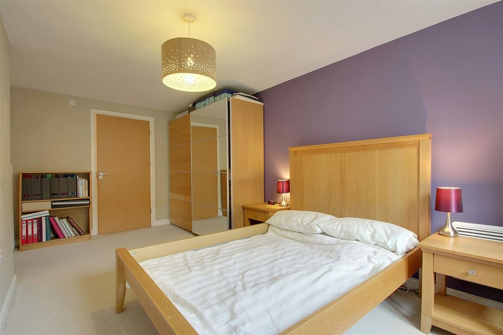 Additional image 7 of 2 bed flat for saleOvaltine Court, Kings Langley WD4