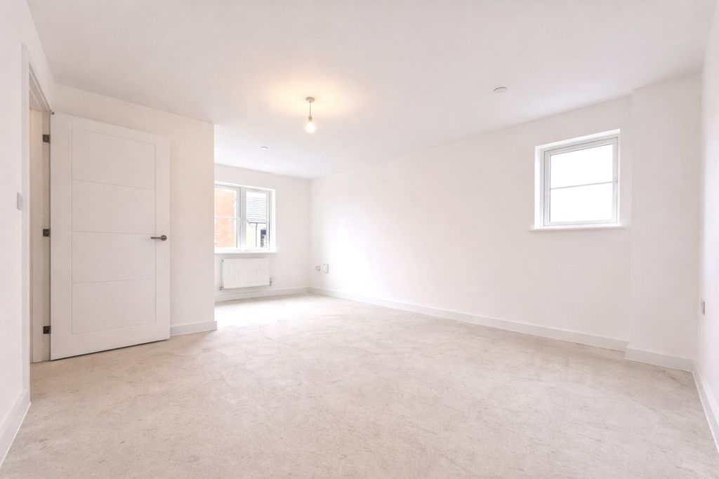 Additional image 3 of 3 bed semi-detached house for sale12, Gerddi Rhosyn, Station Road, Kilgetty SA68