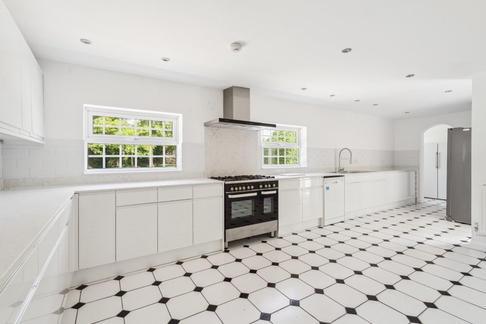 Additional image 5 of 8 bed detached house for saleSlough Road, Iver SL0