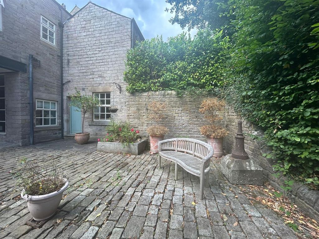 Additional image 27 of 2 bed flat for saleMottram Road, Broadbottom, Hyde SK14
