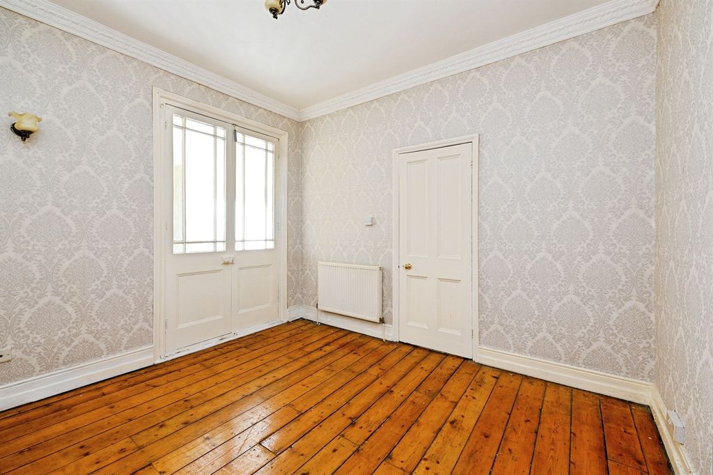 Additional image 7 of 3 bed flat for saleNorfolk Street, King's Lynn PE30