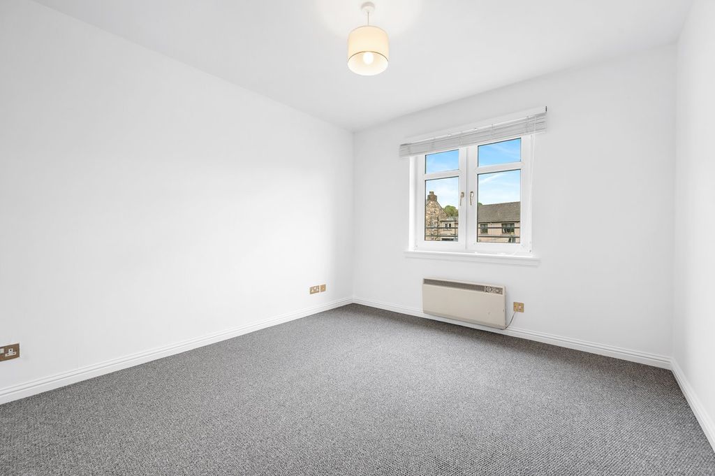 Additional image 13 of 2 bed flat for saleKing Street, Inverkeithing KY11