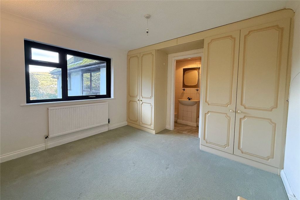 Additional image 9 of 2 bed flat for saleThe Groves, Crescent Road, Ivybridge, Devon PL21