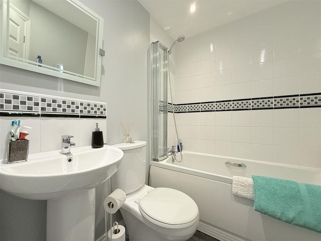 Additional image 20 of 3 bed town house for saleFerndale, Hyde SK14