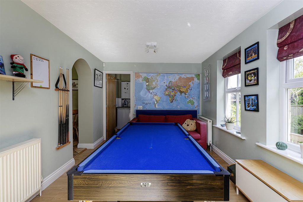 Additional image 19 of 5 bed detached house for saleWhitebeam Park, Birkby, Huddersfield HD2