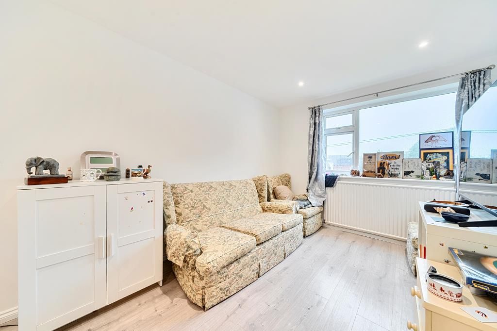 Additional image 4 of 3 bed flat for saleKidlington, Oxfordshire OX5